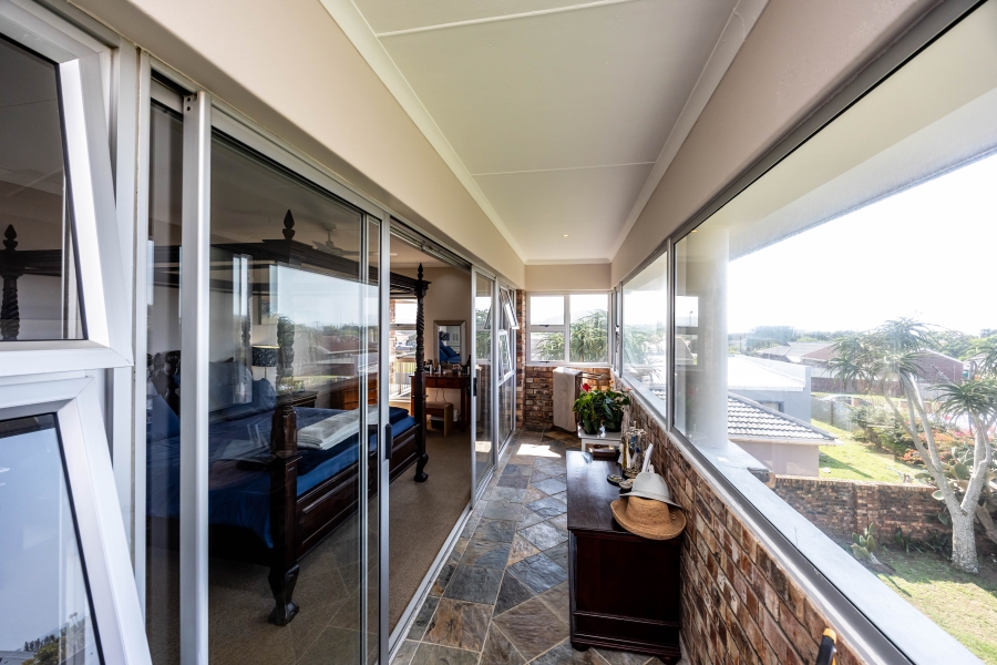4 Bedroom Property for Sale in Kidds Beach Eastern Cape